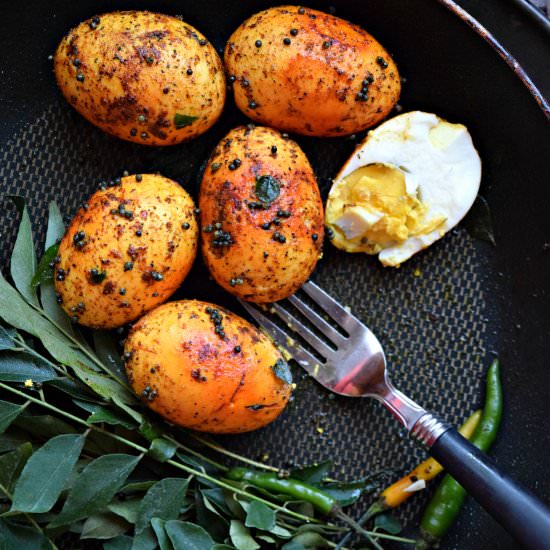 Egg Pepper Roast - Recipe photo by Cookilicious