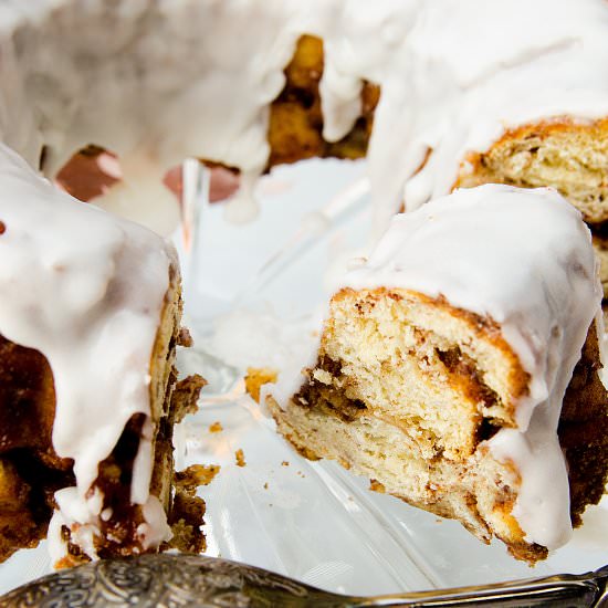 Pecan Toffee Monkey Bread - Recipe photo by TheItMom