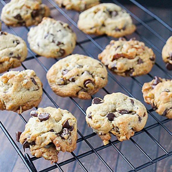 Chocolate Walnut Copycat Cookie - Recipe photo by TheItMom