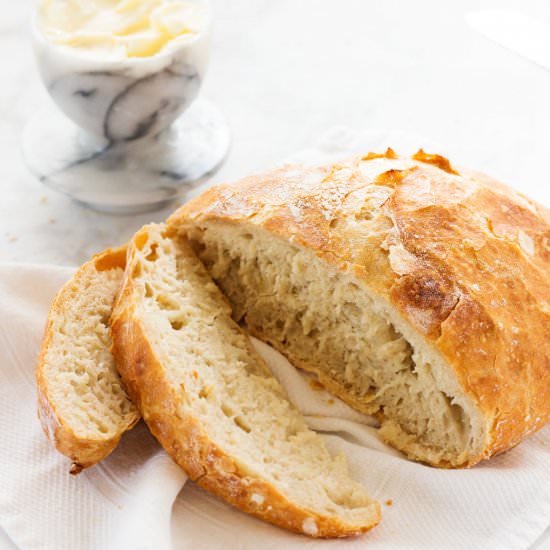 No Knead Artisan Bread - Recipe photo by If You Give A Blonde A Kitchen