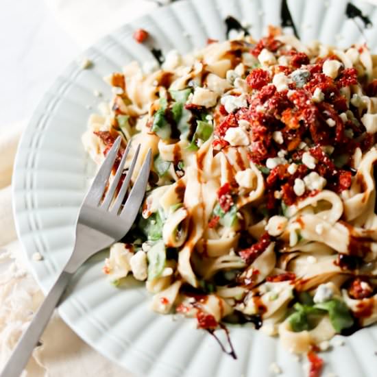Cauliflower Fettuccine Alfredo - Recipe photo by tidbits-cami.com