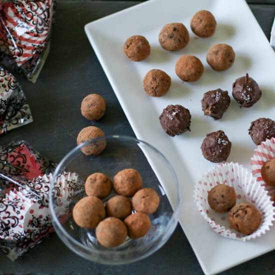 Chocolate Truffles: Cocoa+Sea Salt - Recipe photo by findmymojyo