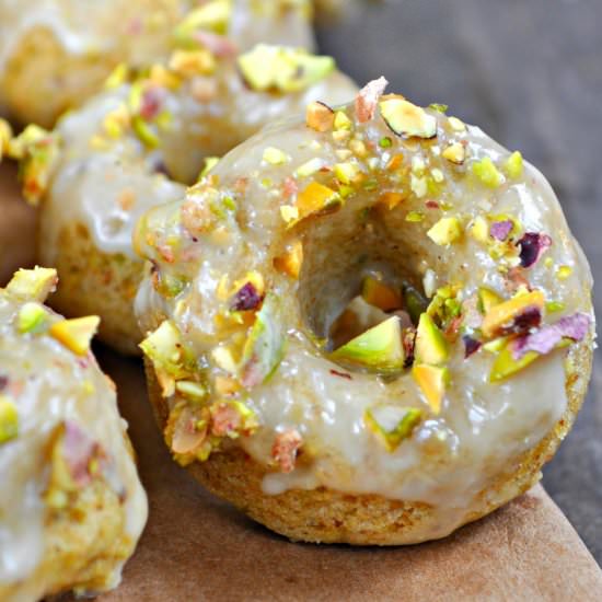 Vegan Orange Pistachio Donuts - Recipe photo by rabbitandwolves