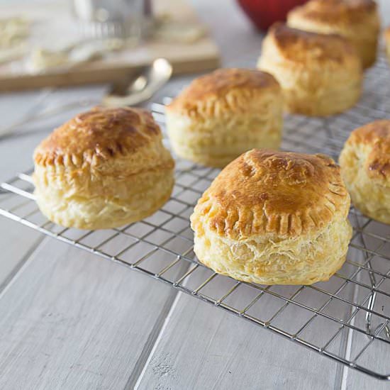 Spicy Chicken Puff Pastries - Recipe photo by Ethnic Spoon