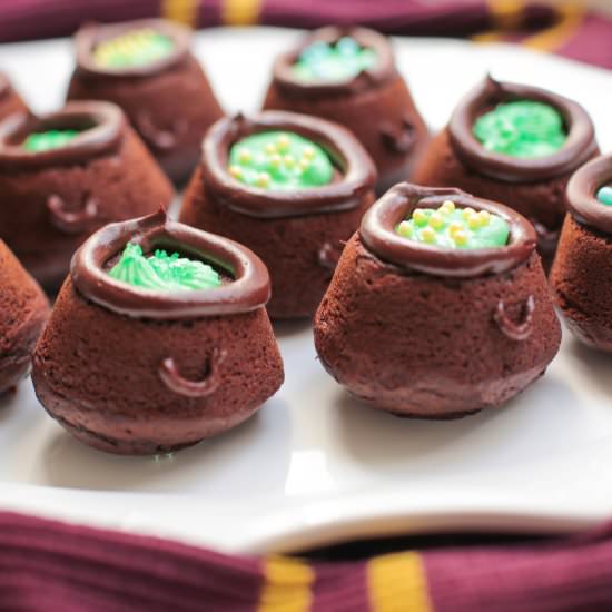 Chocolate Pumpkin Cauldron Cakes - Recipe photo by sugarednerd