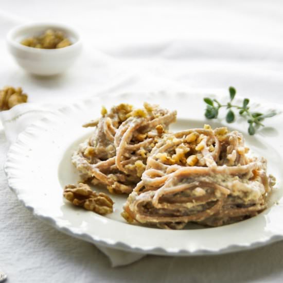 Spelt Spaghetti with Walnut Sauce - Recipe photo by asmallkitcheningenoa