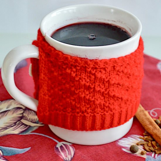 Hot Spiced Mulled Wine - Recipe photo by jeanieandluluskitchen