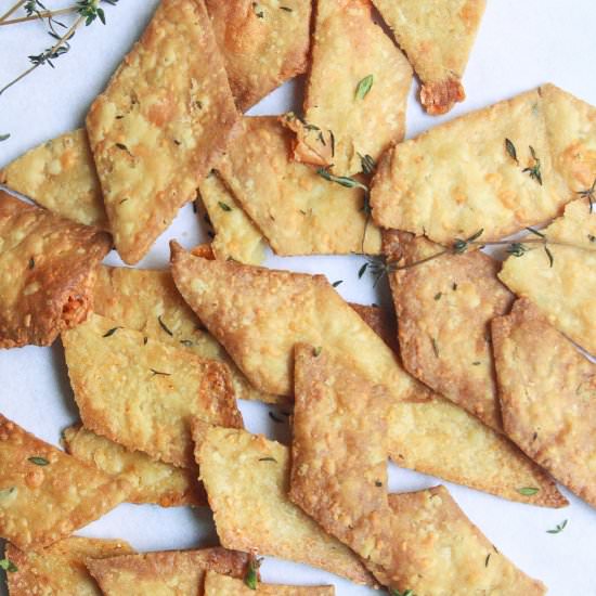 Wholewheat Cheddar Crackers - Recipe photo by The Desserted Girl