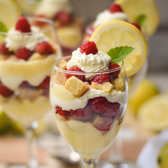 Raspberry Lemon Cream Shortbread - Recipe photo by Gringalicious
