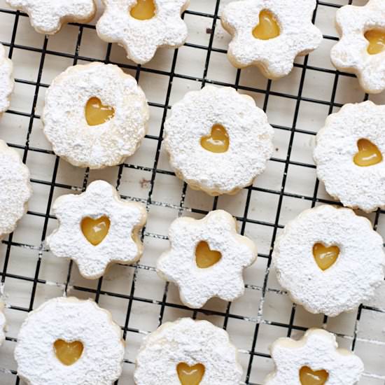 Lemon Curd Linzer Sandwich Cookies - Recipe photo by prettylifegirls