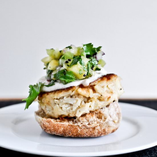 Crab cake sliders - Recipe photo by HowSweetEats