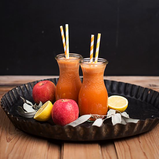 Carrot apple juice - Recipe photo by cookingcatrin