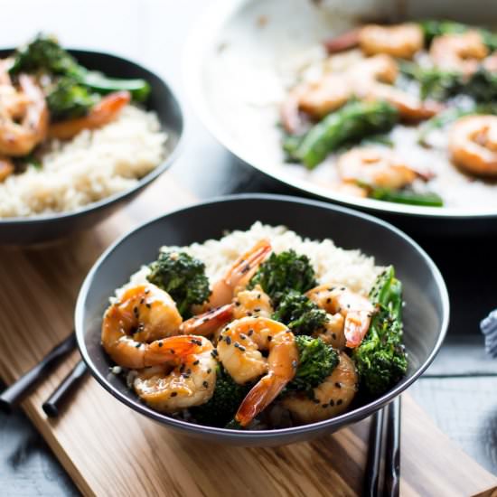 HONEY SESAME SHRIMP AND BROCCOLI - Recipe photo by foxandbriar