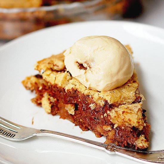 Toffee chocolate chip cookie pie - Recipe photo by evabakes