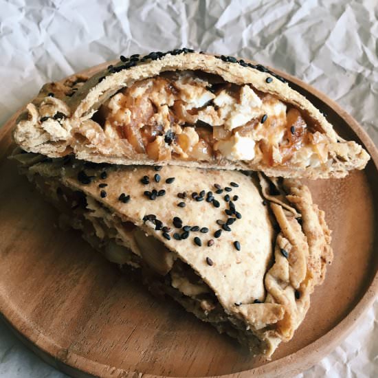 Caramelized Onion & Cheese Pie - Recipe photo by recordsintheden