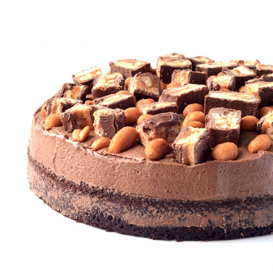 Easy Snickers Chocolate Cake - Recipe photo by Sweetest Menu