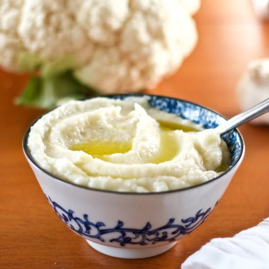 Cauliflower Mashed "Potatoes" - Recipe photo by Wineandawoodenspoon