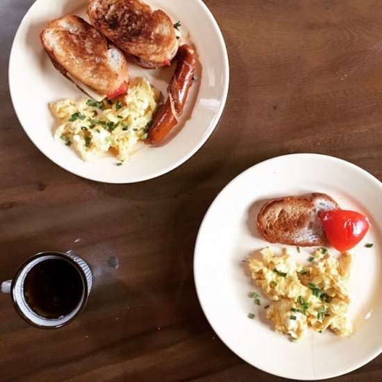 How to Make : Creamy scrambled eggs - Recipe photo by alycooks