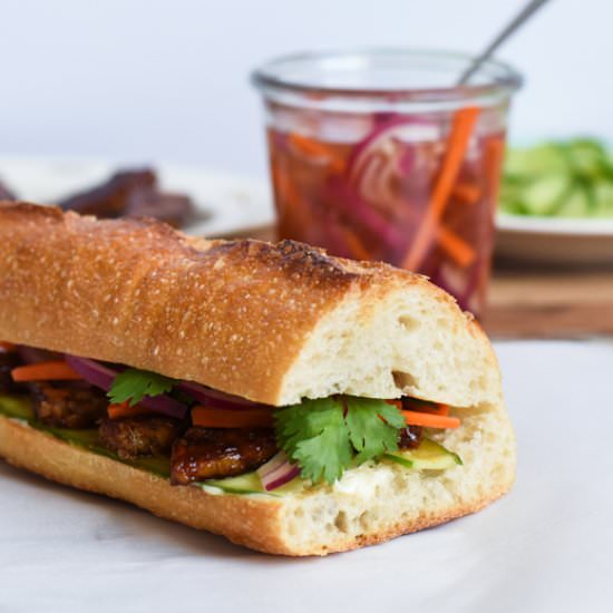 Tempeh Bahn Mi Sandwich - Recipe photo by thenewbaguette