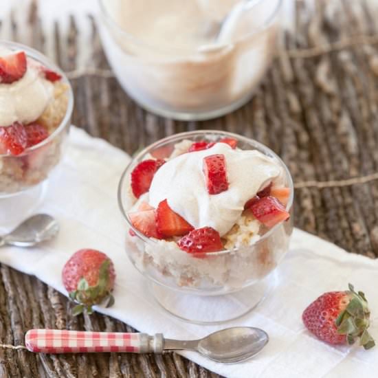 Cinnamon Roll Overnight Slow Cooker Steel Cut Oats - Recipe photo by Food Done Light