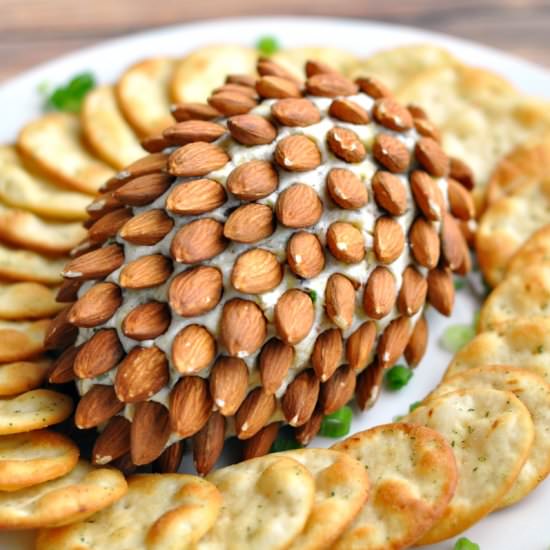 Bacon & Herb Pine Cone Cheeseball - Recipe photo by happymothering