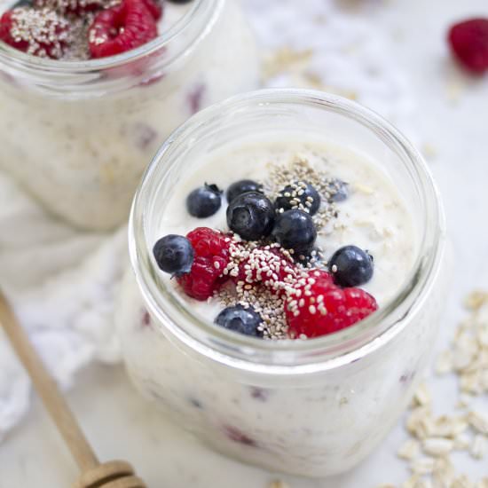 Chia Berry Overnight Oats - Recipe photo by freutcake