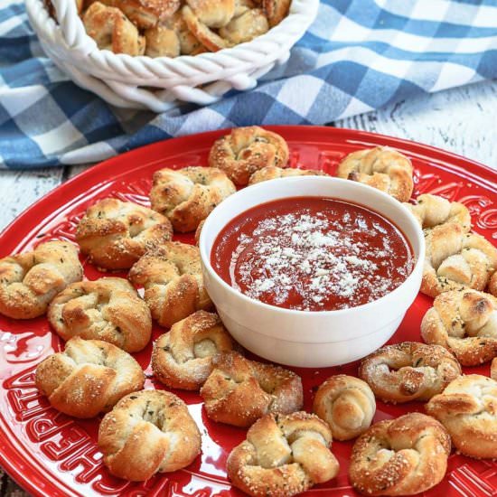 Easy Pizza Knots - Recipe photo by HostessAtHeart