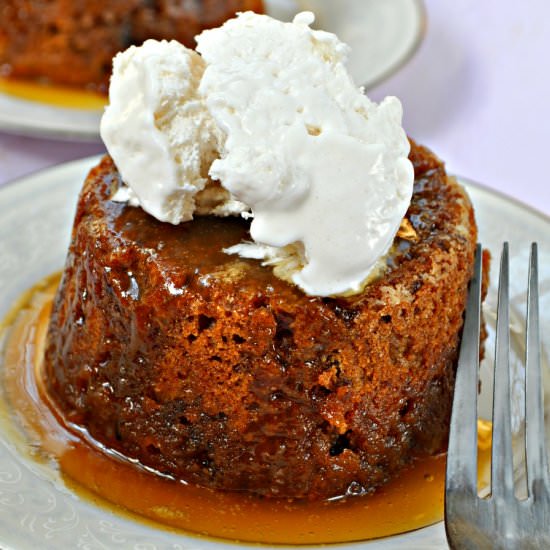 Vegan Sticky Toffee Pudding - Recipe photo by rabbitandwolves