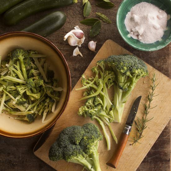 Fermented Broccoli with Herbs - Recipe photo by putumayokitchen