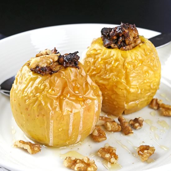 Paleo Baked Apples - Recipe photo by paleocrashcourse