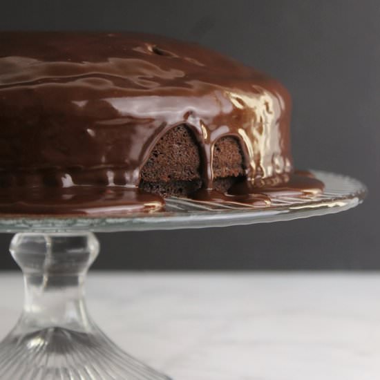 One-bowl vegan chocolate cake - Recipe photo by valisesetgourmandises