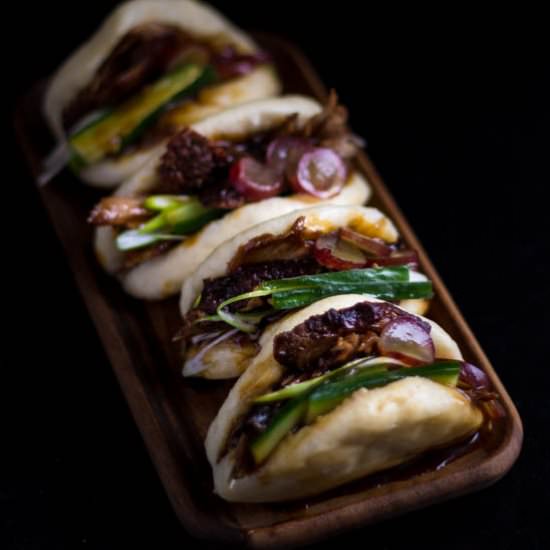 Steamed buns with duck - Recipe photo by figsandpigs