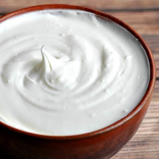 Cultured Homemade Sour Cream - Recipe photo by happymothering