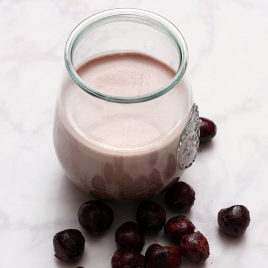 Chocolate Cherry Protein Shake - Recipe photo by Mea from Meats and Sweets