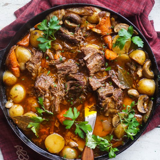 Skillet Short Ribs - Recipe photo by vodkaandbiscuits