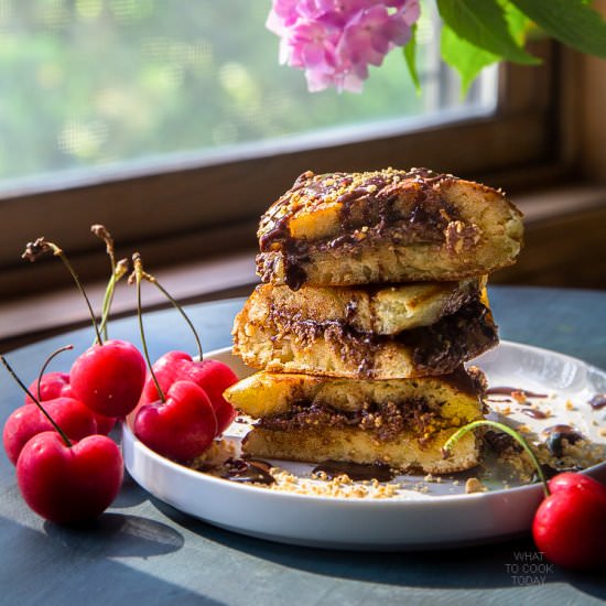 Sweet Yeasted Thick Pancakes - Recipe photo by WhatToCookToday