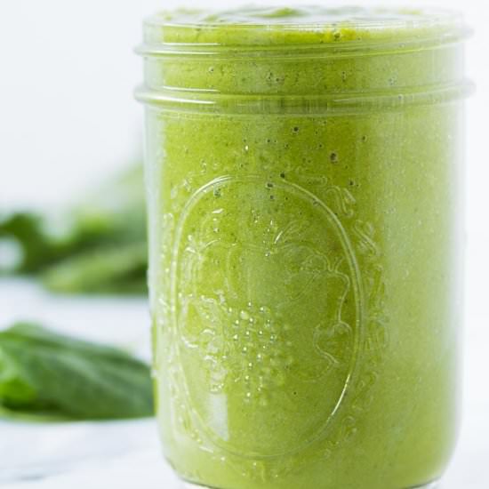 Alkaline Green go-to smoothie - Recipe photo by The Green Creator