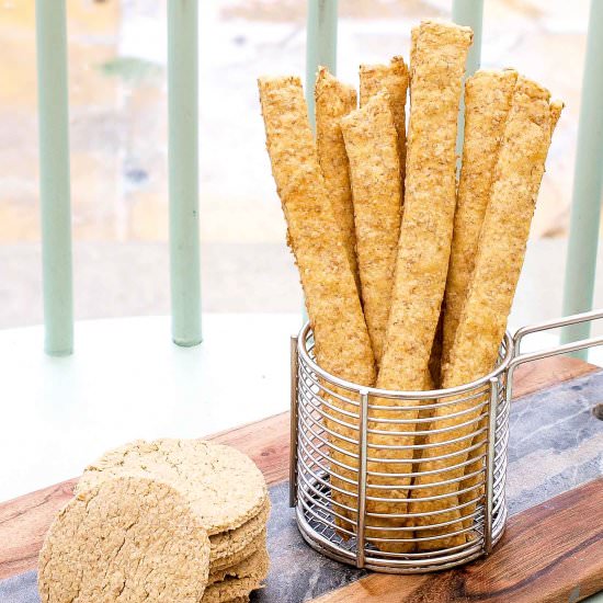 cheese straws and oat cakes - Recipe photo by 3KidsRecipes