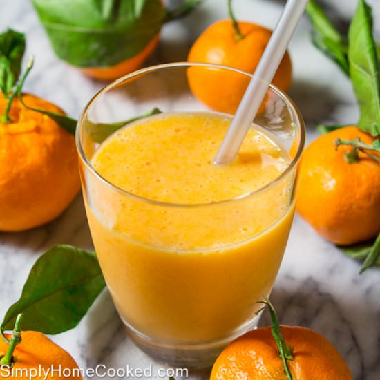 Banana Mandarin Smoothie - Recipe photo by simplyhomecooked