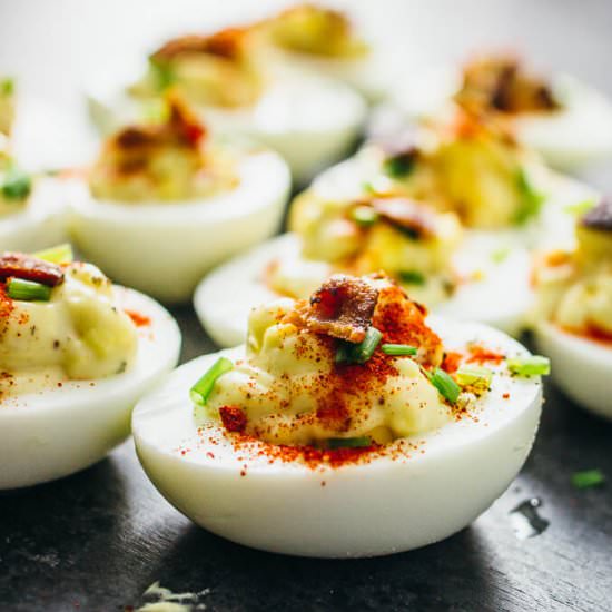 Best spicy deviled eggs - Recipe photo by savorytooth