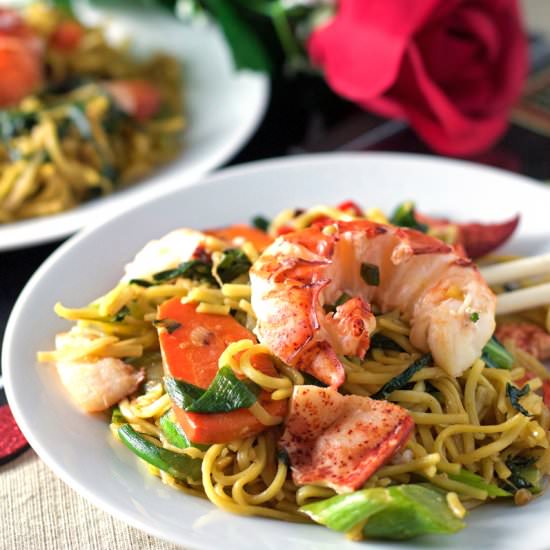 Stir-Fry Lobster & Noodles - Recipe photo by bitsofumami