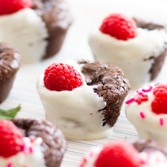 White Chocolate Raspberry Brownies - Recipe photo by a latte food