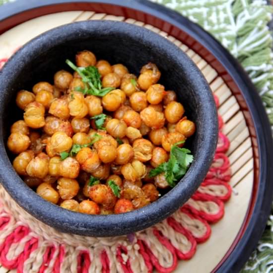 Fried Spicy Chickpeas - Recipe photo by Spice Chronicles
