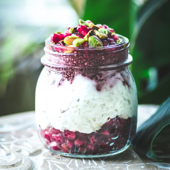 Overnight Yogurt Oats with POM Chia - Recipe photo by UrbanKitchenAffair