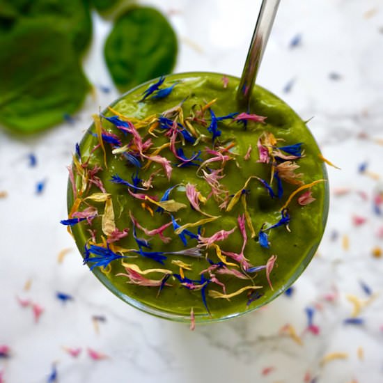 Energy Boosting Green Smoothie - Recipe photo by minamade