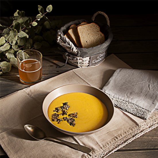 Pumpkin soup with ginger and granol - Recipe photo by cookingmesoftly