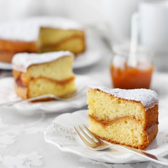 Apricot Jam Cake - Recipe photo by juno82