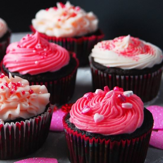 Homemade Chocolate Cupcakes - Recipe photo by Longbourn Farm