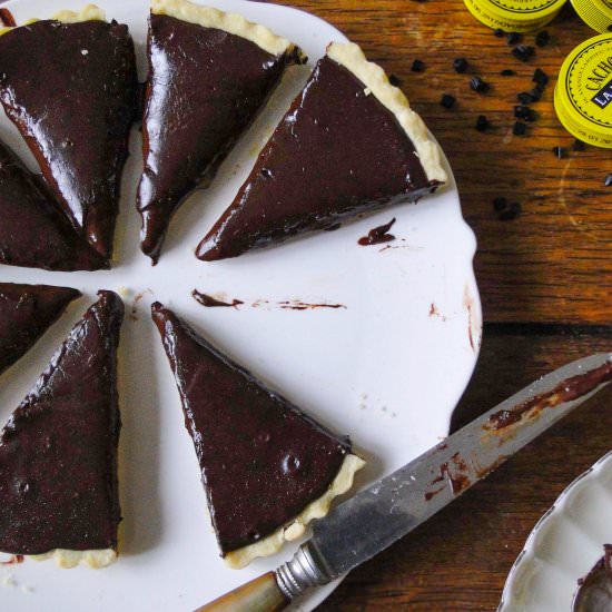 Chocolate Licorice Tart - Recipe photo by le jaune doeuf
