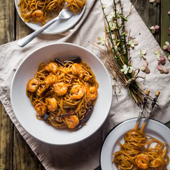 Spicy Kung Pao Noodles with Shrimp - Recipe photo by WhatToCookToday